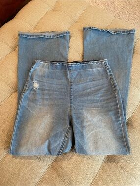 Junior size Light Blue Distressed Straight-Leg Jeans